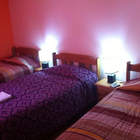 Hostal Luren Nazca Zimmer foto